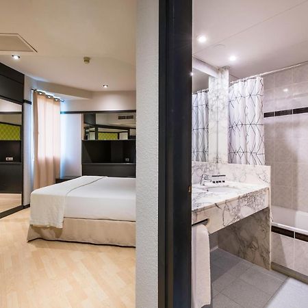 Hotel Punt 14 Gavà Екстериор снимка