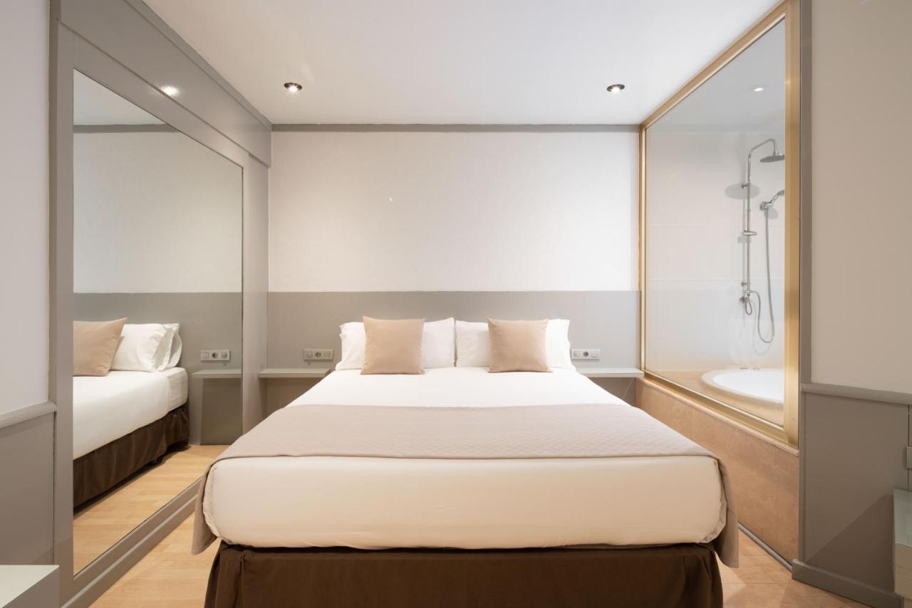Hotel Punt 14 Gavà Екстериор снимка