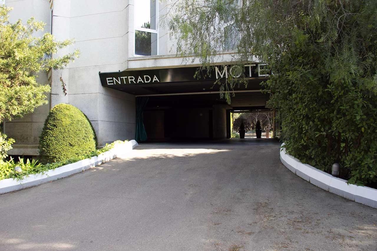Hotel Punt 14 Gavà Екстериор снимка